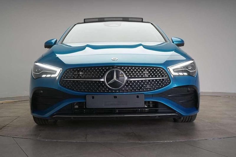 Gebraucht Mercedes CLA200 Advanced 163 PS (119 kW) 2025 Hyperblue Kombi
