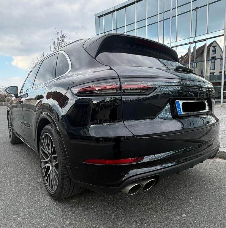 Gebraucht Porsche Cayenne 441 PS (324 kW) 2018 Schwarz SUV