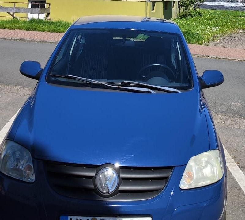 Second-hand VW Fox 55 CP (40 kW) 2006 Albastru Hatchback