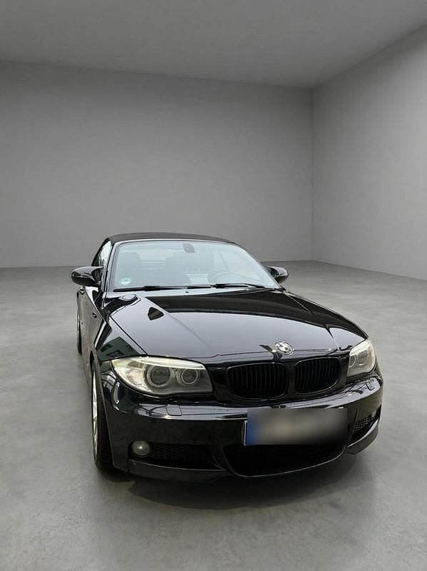 Gebraucht BMW 118 Cabriolet M Sport 143 PS (105 kW) 2012 Schwarz Cabrio