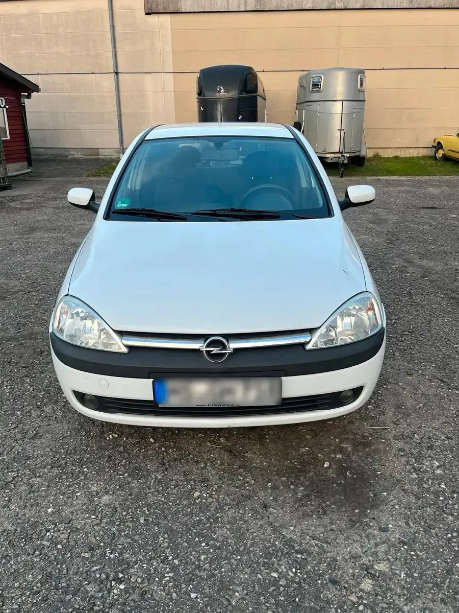 Gebraucht Opel Corsa 74 PS (54 kW) 2002 Weiß Kleinwagen