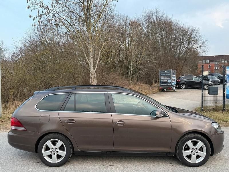 Gebraucht VW Golf VI 105 PS (77 kW) 2011 Braun Kleinwagen