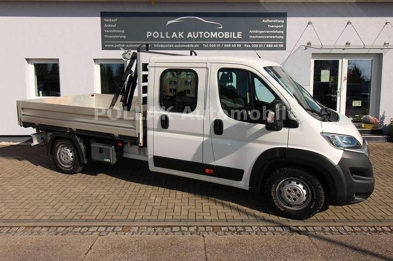 Weiß Gebraucht 2021 Citroën Jumper Van / Kleinbus | 25.990 € (Etwas zu teuer) - Bild 1/4