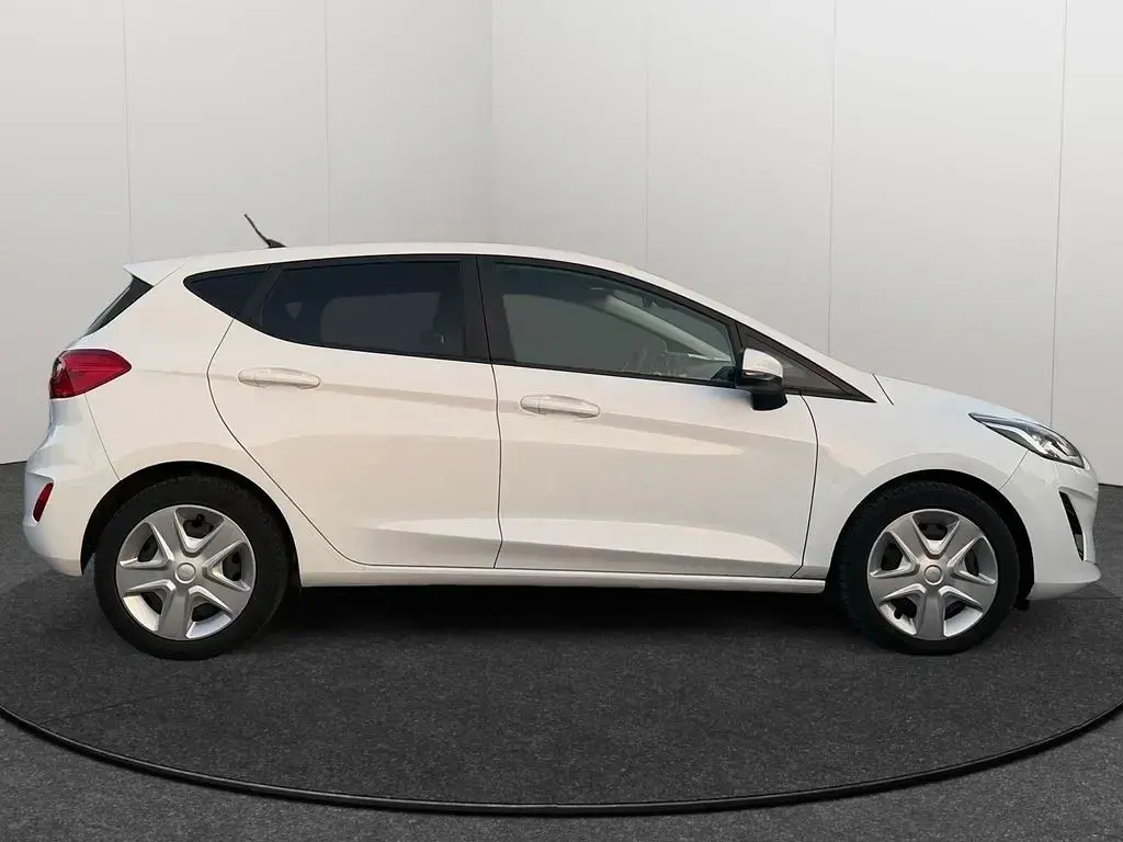 Gebraucht Ford Fiesta Cool & Connect 101 PS (74 kW) 2020 Weiß Limousine