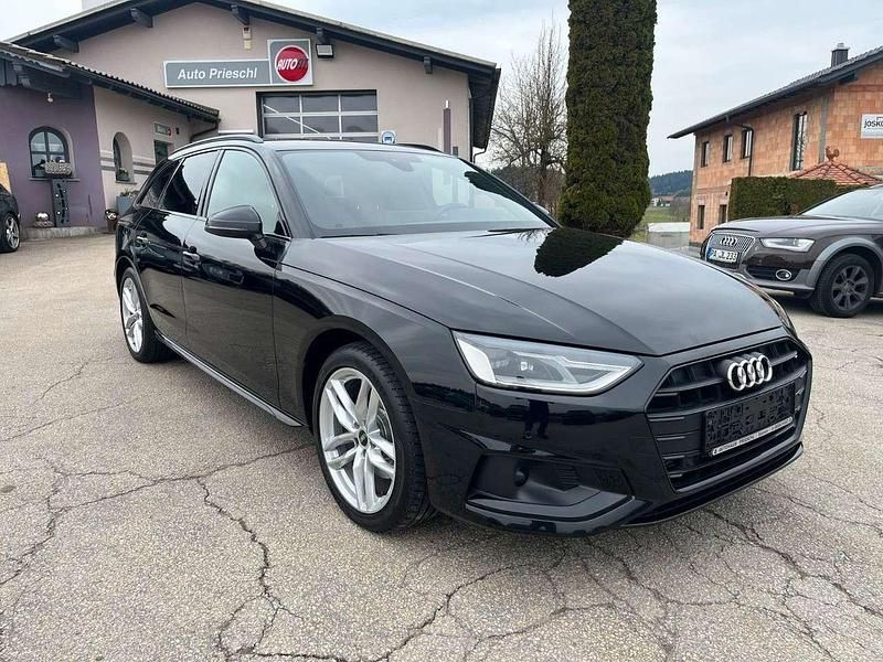 Gebraucht Audi A4 S-Line 150 PS (110 kW) 2022 Schwarz Kombi