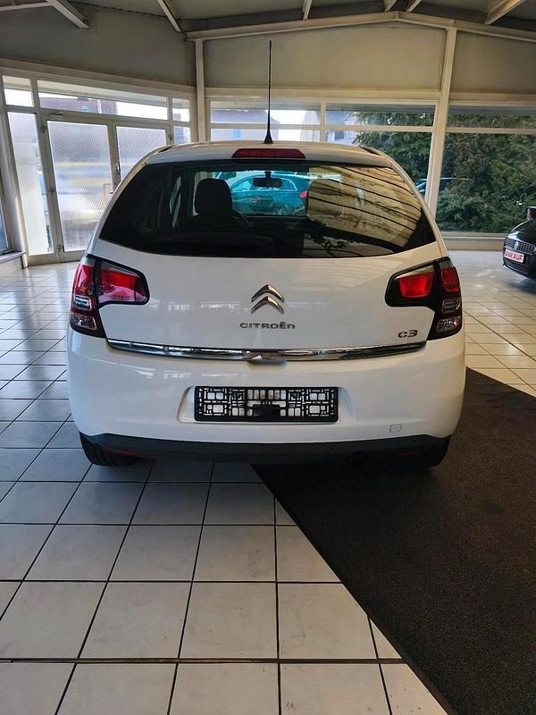 Gebraucht Citroën C3 68 PS (50 kW) 2016 Weiß Kleinwagen
