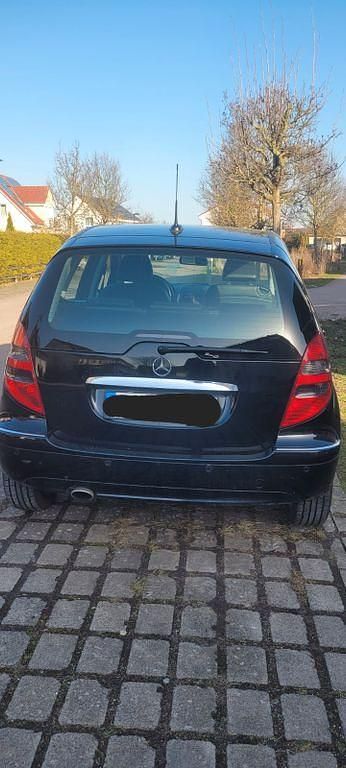 Gebraucht Mercedes A150 95 PS (69 kW) 2008 Schwarz Limousine