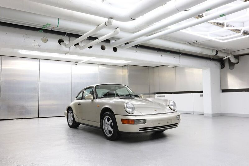 Gold Gebraucht 1991 Porsche 911 Carrera Coupé | 64.900 € - Bild 1/4