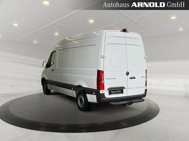 Gebraucht Mercedes Sprinter 190 PS (139 kW) 2026 Grau (grau) Van