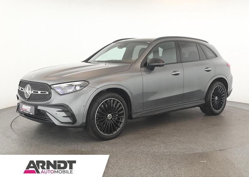 Grau Gebraucht 2024 Mercedes GLC300 AMG Line Premium Plus SUV | 54.884 € - Bild 1/4