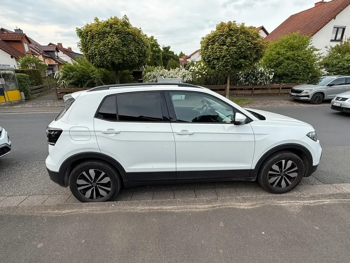 Gebraucht VW T-Cross Move 90 PS (66 kW) 2023 Weiß SUV