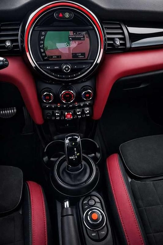 Gebraucht Mini John Cooper Works 231 PS (169 kW) 2018 Schwarz Kleinwagen