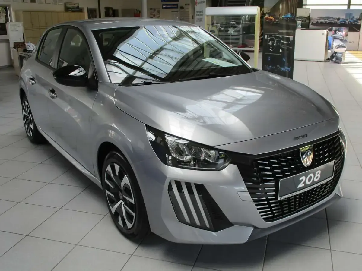 Neu Peugeot 208 Style 101 PS (74 kW) 2026 Artense grau metallic Kleinwagen
