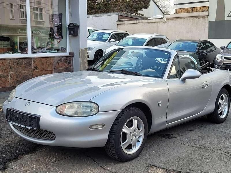 Second-hand Mazda MX5 110 CP (80 kW) 2000 Argintiu Cabrio