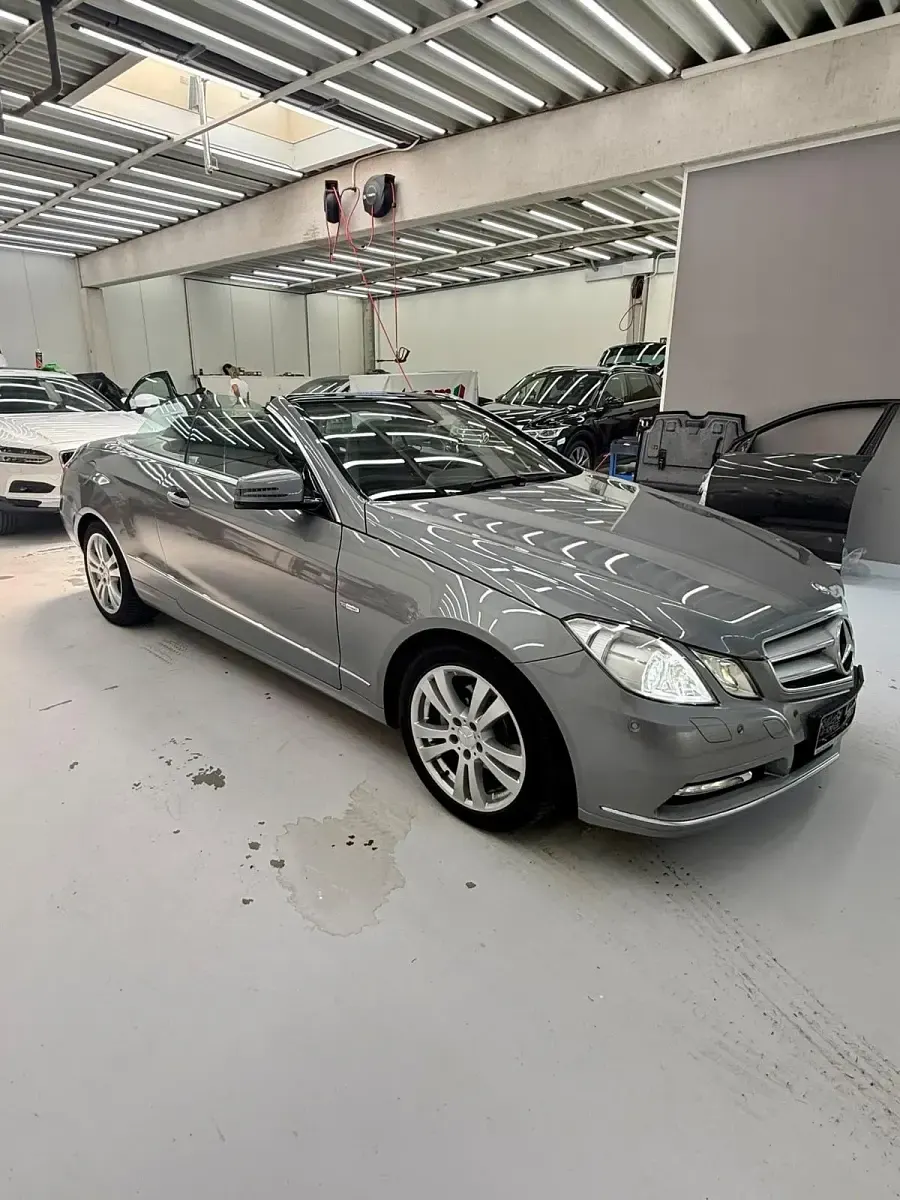 Gebraucht Mercedes E200 Avantgarde 184 PS (135 kW) 2012 Grau Cabrio