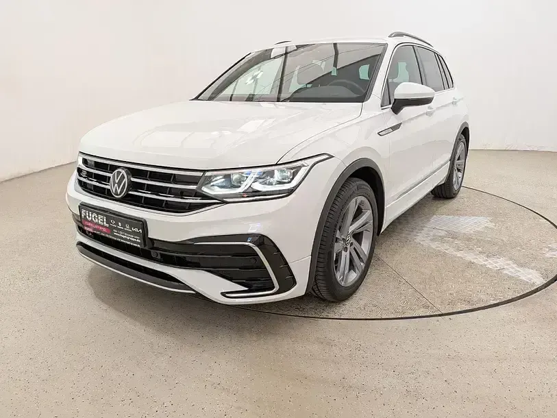 Gebraucht VW Tiguan R-line 190 PS (139 kW) 2022 Pure white SUV
