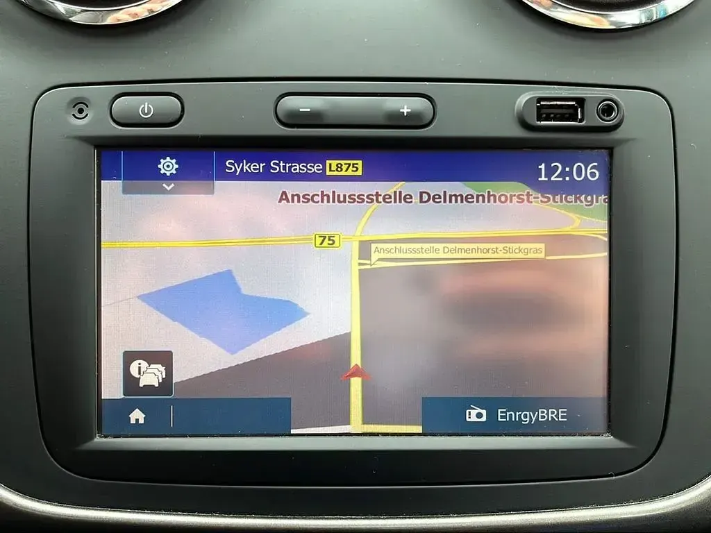 Gebraucht Dacia Sandero Prestige 90 PS (66 kW) 2016 Blau Limousine