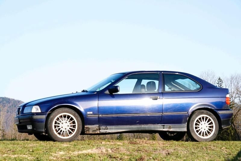 Gebraucht BMW 316 102 PS (75 kW) 1998 Blau Limousine