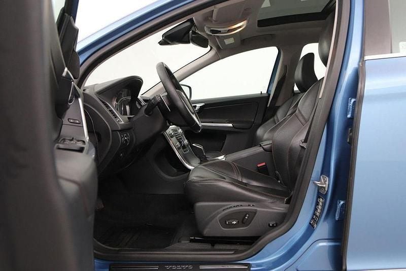 Usado Volvo XC60 190 HP (139 kW) 2017 Azul SUV