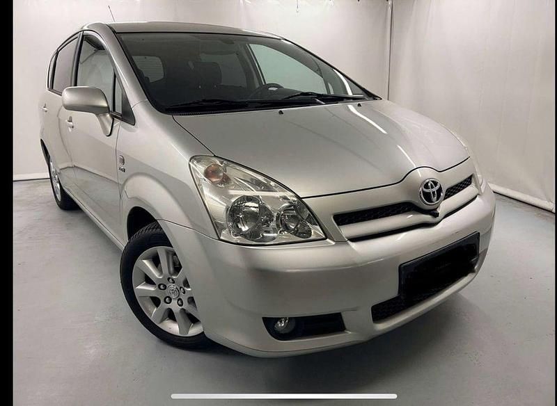Gebraucht Toyota Corolla 110 PS (80 kW) 2004 Silber Kombi