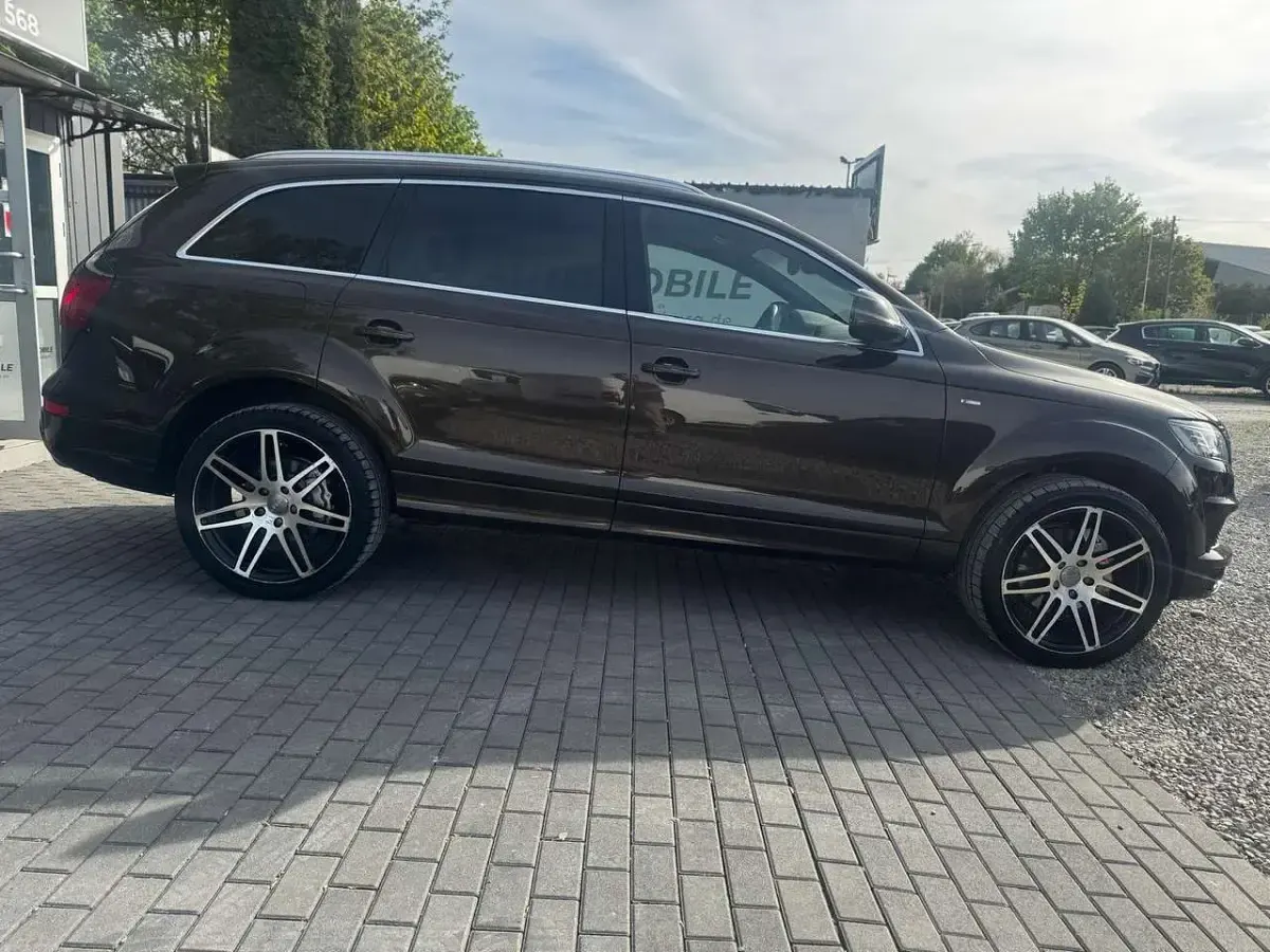 Second-hand Audi Q7 S-Line 204 CP (150 kW) 2012 Maro SUV