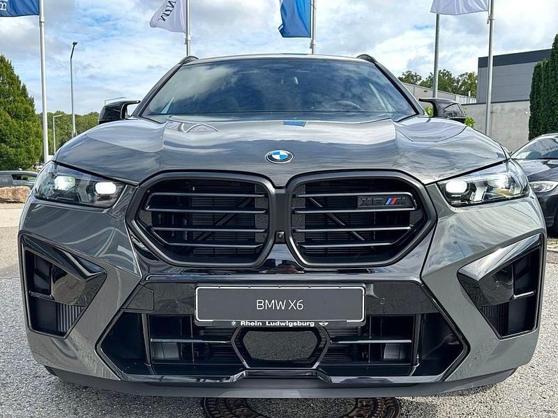 Grau Neu 2025 BMW X6 M Competition Edition SUV | 167.129 € (Etwas zu teuer) - Bild 1/4