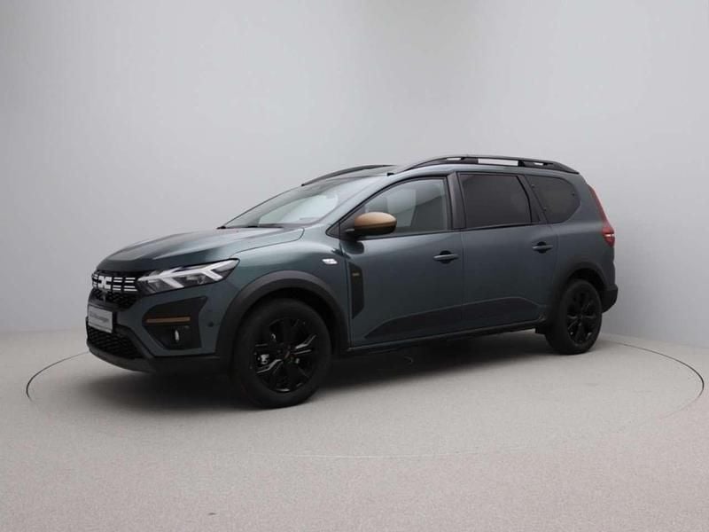 Neu Dacia Jogger Extreme 101 PS (74 kW) 2025 Zeder grün metallic Van / Kleinbus