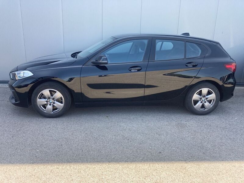 Schwarz Gebraucht 2020 BMW 118 Kleinwagen | 17.999 € (Fairer Preis) - Bild 1/4