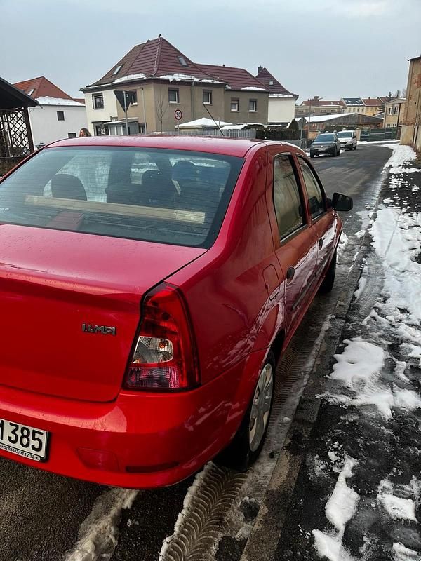 Rot Gebraucht 2009 Dacia Logan Limousine | 1.200 € (Fairer Preis) - Bild 1/4