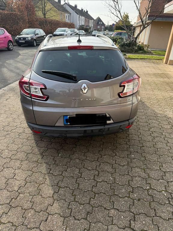Gebraucht Renault Mégane III Bose Edition 131 PS (96 kW) 2014 Schwarz Limousine