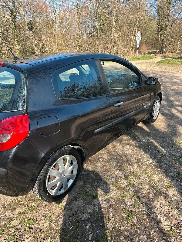 Gebraucht Renault Clio II 2005 Kleinwagen