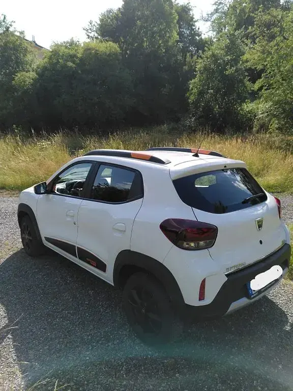 Gebraucht Dacia Spring Comfort Plus 33 kW (45 PS) 2022 Weiß Kleinwagen