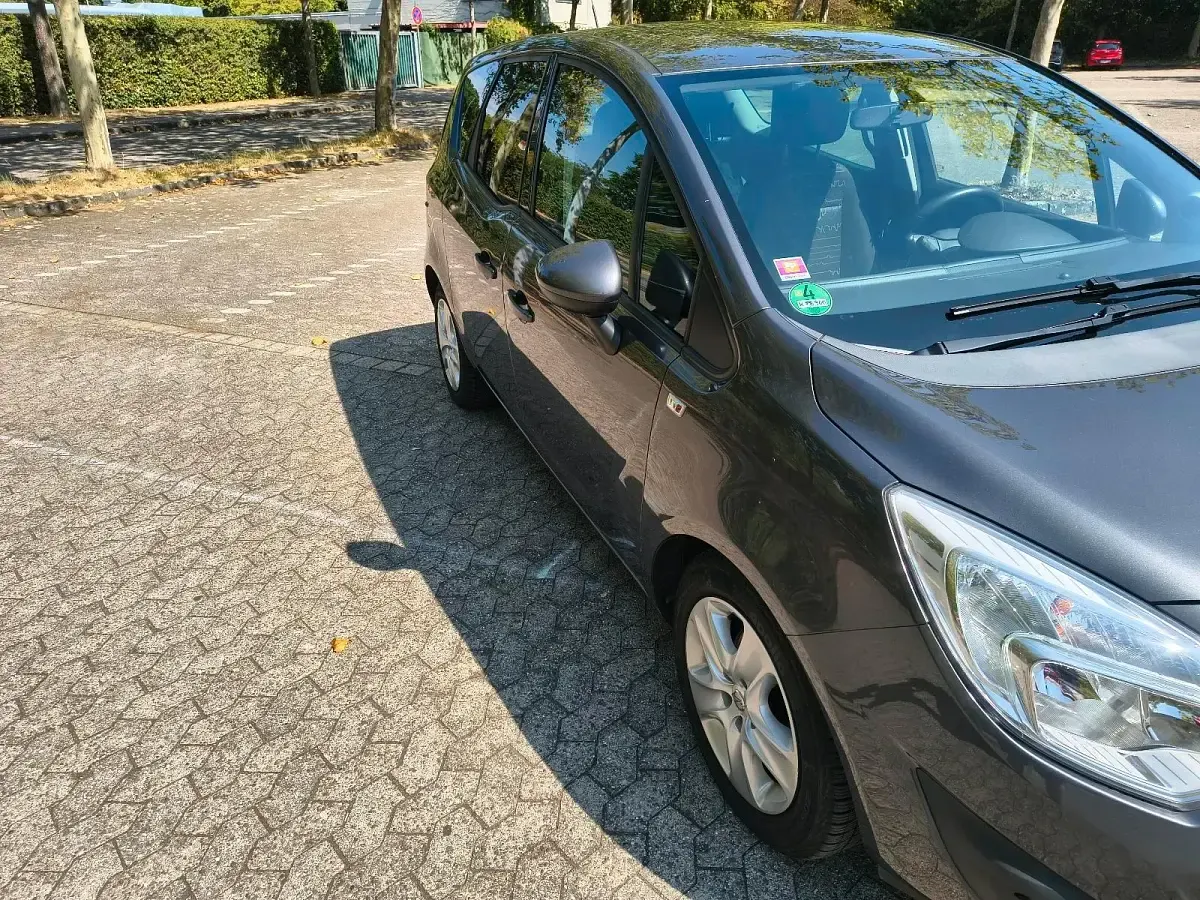 Gebraucht Opel Meriva 101 PS (74 kW) 2011 Grau Van / Kleinbus