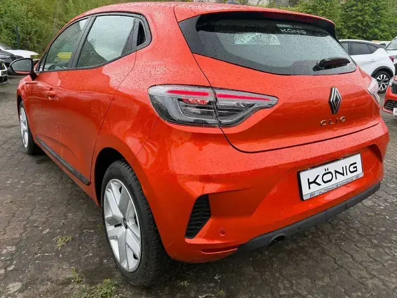 Gebraucht Renault Clio V Evolution 2024 Orange Limousine