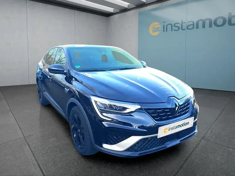 Gebraucht Renault Arkana 143 PS (105 kW) 2022 Schwarz SUV