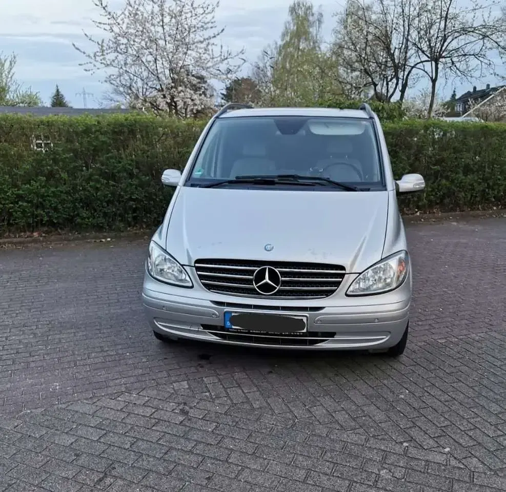 Gebraucht Mercedes Viano 150 PS (110 kW) 2008 Silber Van / Kleinbus