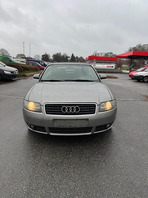 Grau Gebraucht 2003 Audi A4 Cabriolet Cabrio | 999 € - Bild 1/4