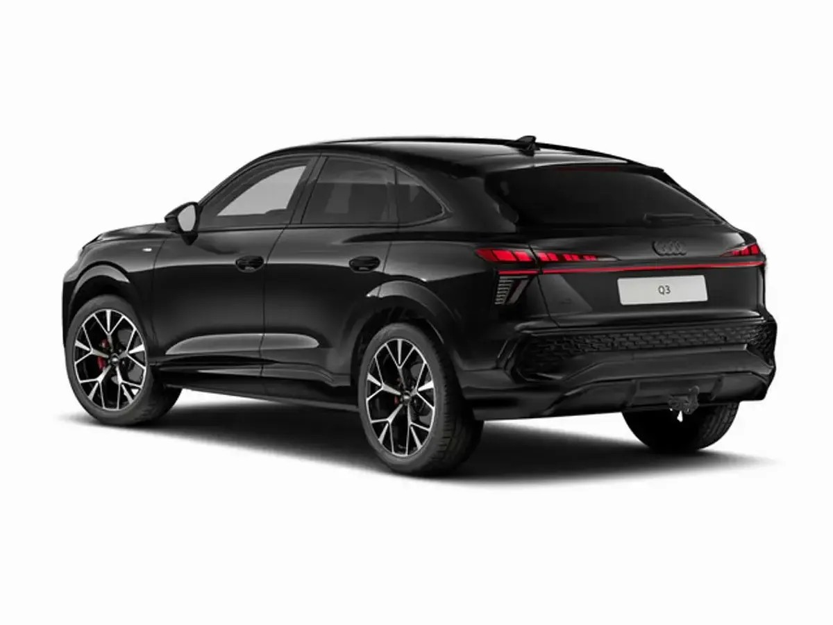 Neu Audi Q3 Sportback Sport 150 PS (110 kW) 2026 Mythosschwarz SUV