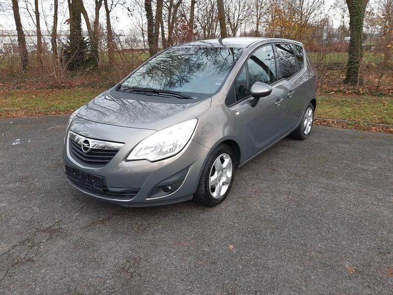 Grau Gebraucht 2011 Opel Meriva Design Edition Van / Kleinbus | 5.400 € (Fairer Preis) - Bild 1/4