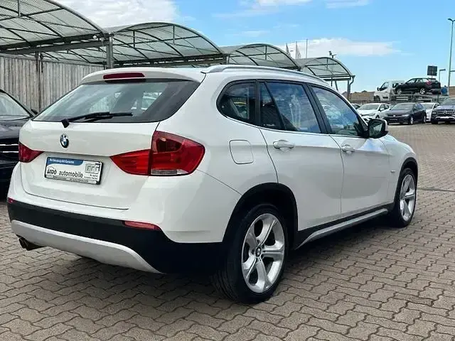 Gebraucht BMW X1 Sport Line 258 PS (189 kW) 2010 Weiß SUV
