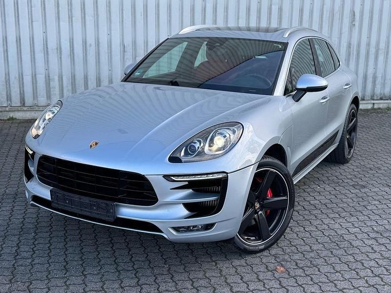 Silber Gebraucht 2015 Porsche Macan Turbo SUV | 29.999 € (Superpreis) - Bild 1/4