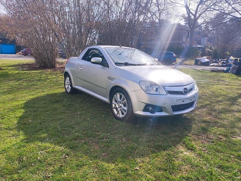 Gebraucht Opel Tigra 90 PS (66 kW) 2006 Grau Cabrio