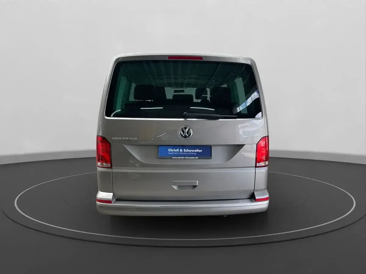 Gebraucht VW Multivan Trendline 150 PS (110 kW) 2022 Van / Kleinbus