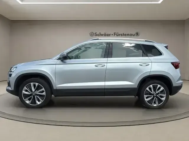Gebraucht Skoda Karoq 150 PS (110 kW) 2025 Silber SUV