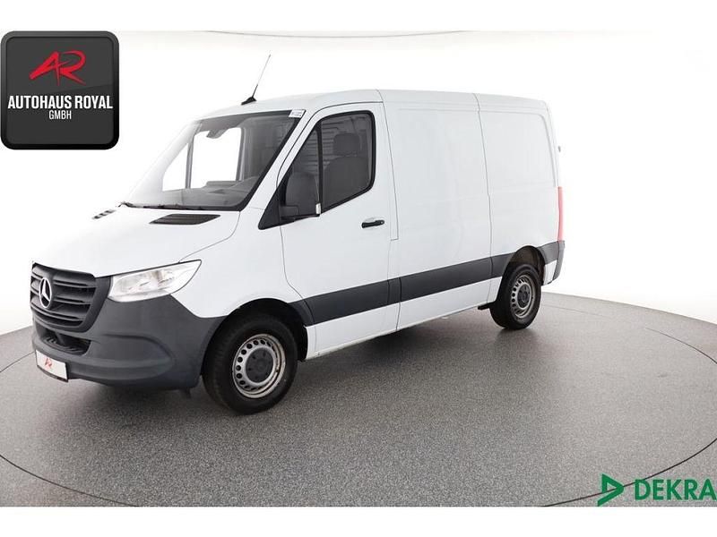 Weiss Gebraucht 2020 Mercedes Sprinter Van | 19.879 € - Bild 1/4