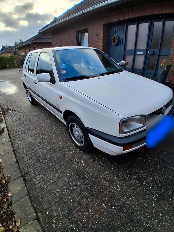 Gebraucht VW Golf III 72 PS (52 kW) 1993 Weiß Kleinwagen