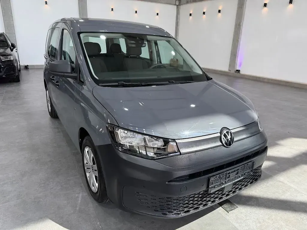 Second-hand VW Caddy Pure 114 CP (83 kW) 2023 Gri Monovolum