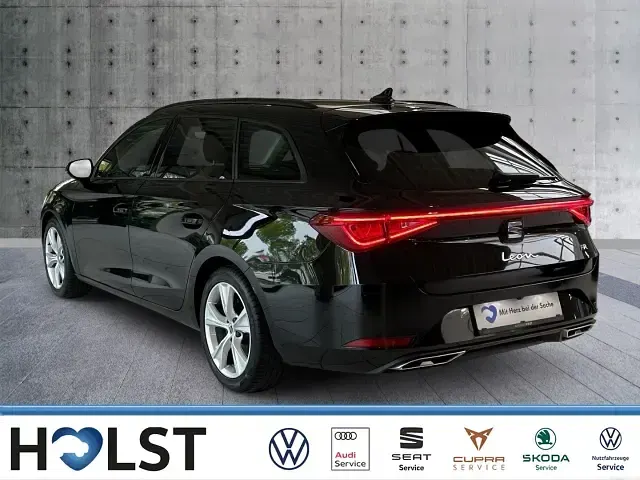 Gebraucht Seat Leon FR 110 PS (80 kW) 2024 Mitternachtsschwarz Kombi