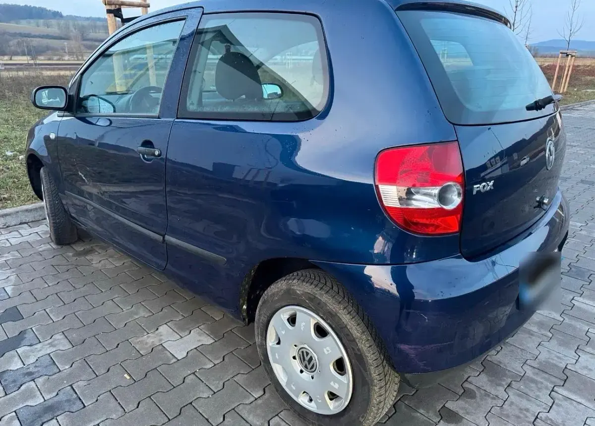 Gebraucht VW Fox 60 PS (44 kW) 2009 Blau Kleinwagen