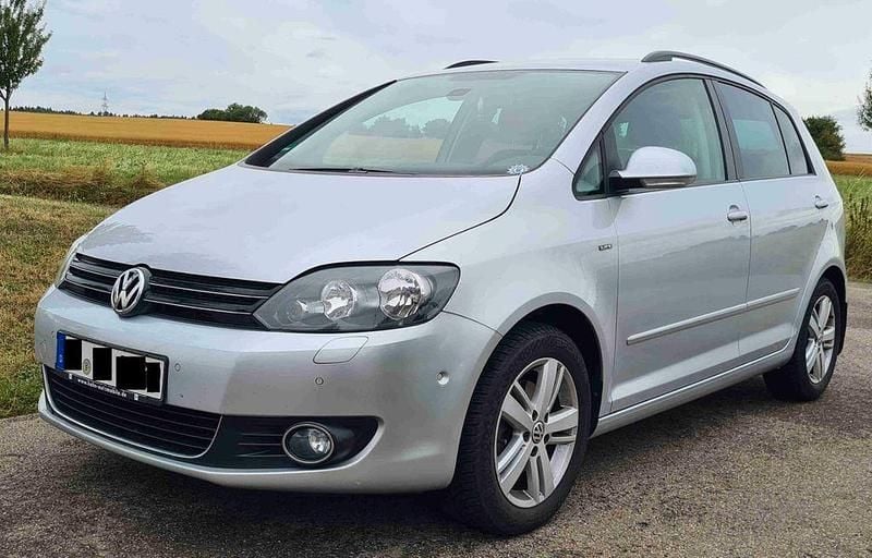 Silber Gebraucht 2013 VW Golf Plus Life Van / Kleinbus | 12.250 € (Etwas zu teuer) - Bild 1/4